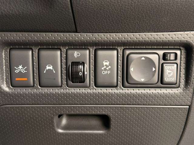 صورة مصغرة 14 لـ 2018 Nissan NV150AD