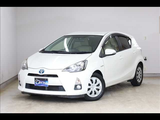2013 Toyota AQUA — фото 1