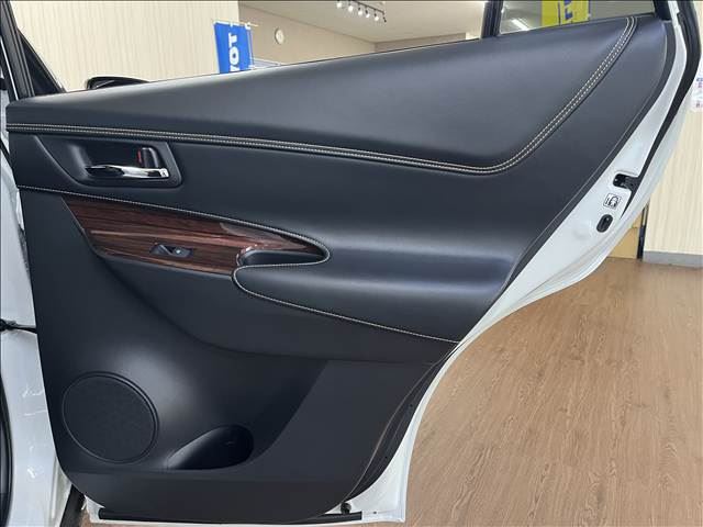 صورة مصغرة 39 لـ 2017 Toyota HARRIER