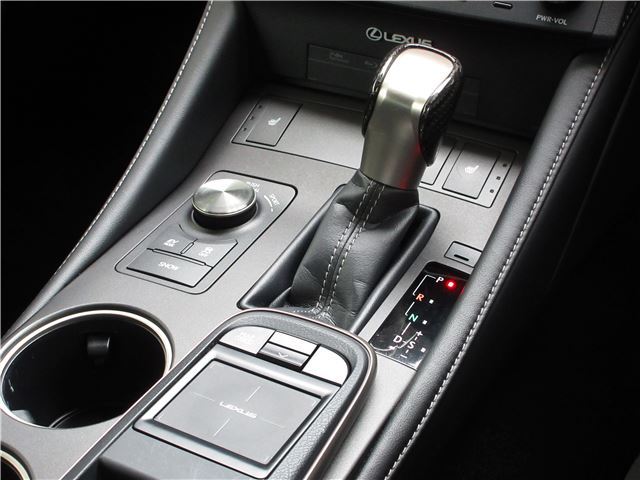 صورة مصغرة 24 لـ 2014 Lexus RC