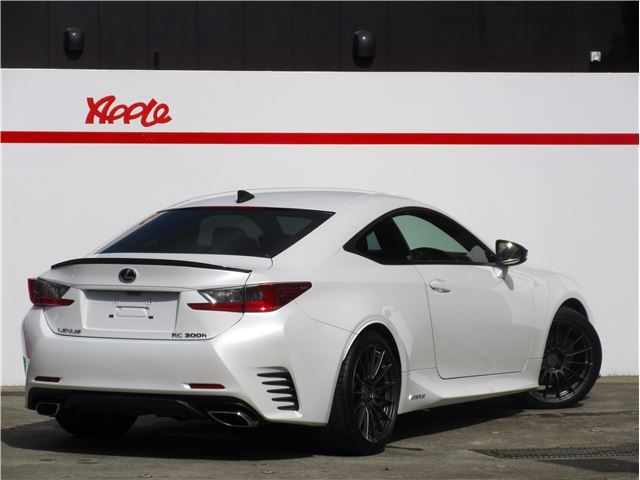 صورة مصغرة 61 لـ 2014 Lexus RC