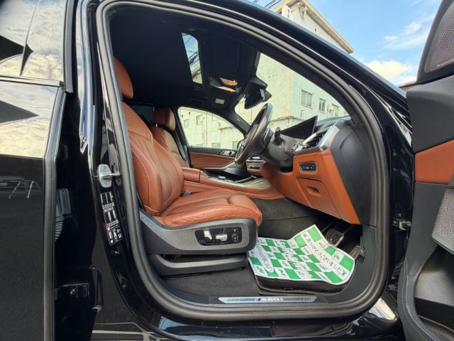 2023 BMW X7 缩略图 18