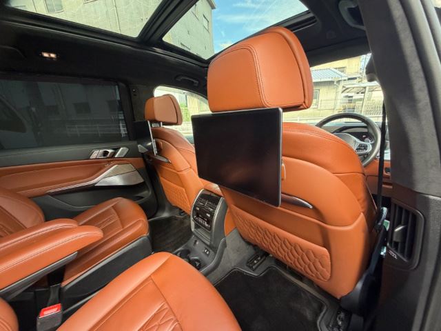 2023 BMW X7 缩略图 22