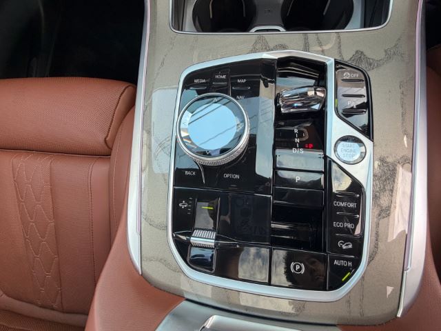 2023 BMW X7 缩略图 28