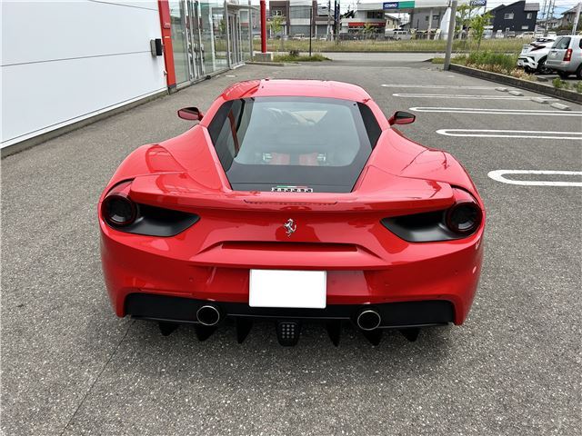 2019 Ferrari 488 GTB 照片 10