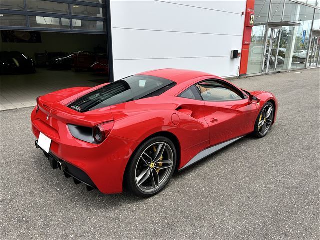 2019 Ferrari 488 GTB 照片 8