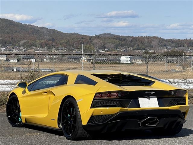 2018 Lamborghini AVENTADOR 照片 2
