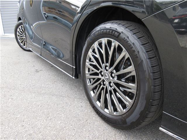 صورة مصغرة 16 لـ 2024 Lexus LM