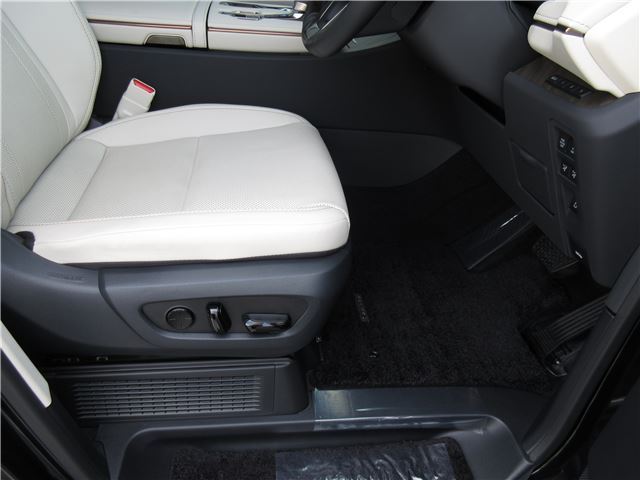 صورة مصغرة 22 لـ 2024 Lexus LM