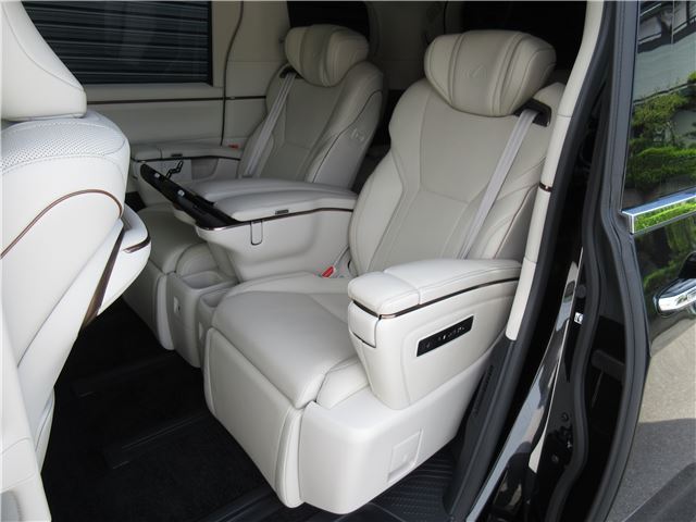 صورة مصغرة 34 لـ 2024 Lexus LM