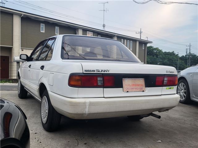 1990 Nissan SUNNY 照片 3