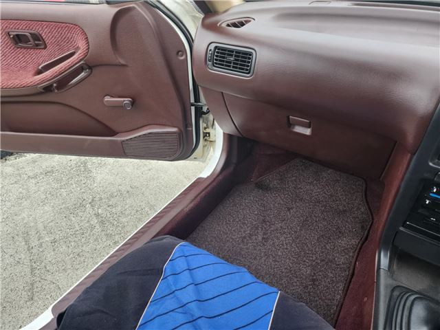 صورة مصغرة 39 لـ 1990 Nissan SUNNY