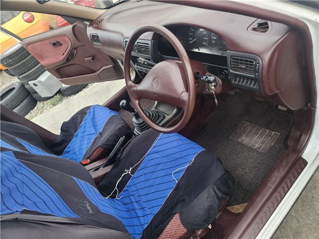 صورة مصغرة 44 لـ 1990 Nissan SUNNY