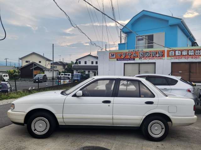 1990 Nissan SUNNY 照片 6
