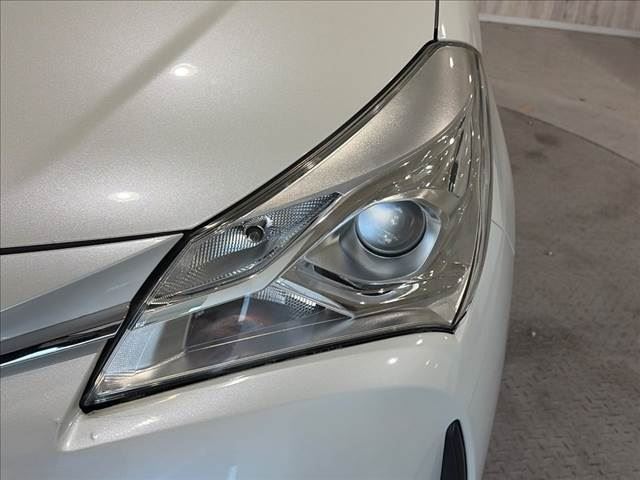 2017 Toyota VITZ — миниатюра 21