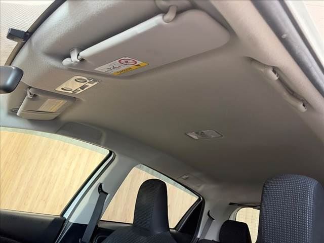 2017 Toyota VITZ — миниатюра 41