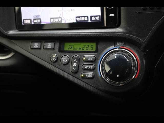 صورة 8 لـ 2014 Toyota AQUA