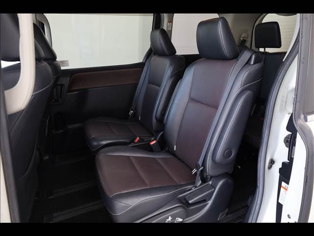 2015 Toyota ESQUIRE thumbnail 18