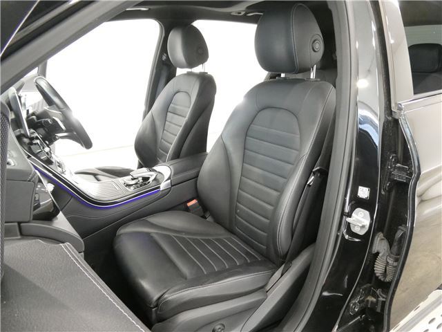 صورة مصغرة 32 لـ 2017 Mercedes-BENZ GLC-CLASS AMG