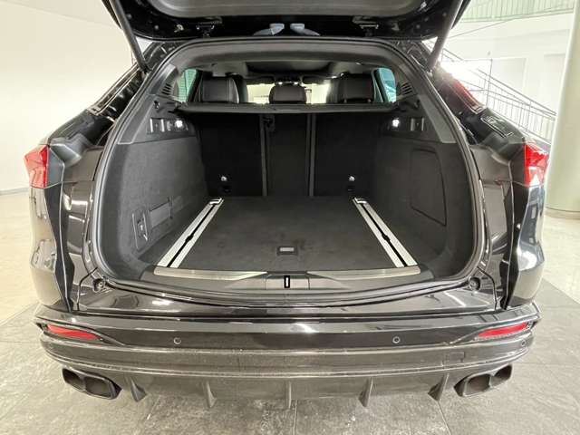 صورة مصغرة 16 لـ 2023 Maserati GRECALE