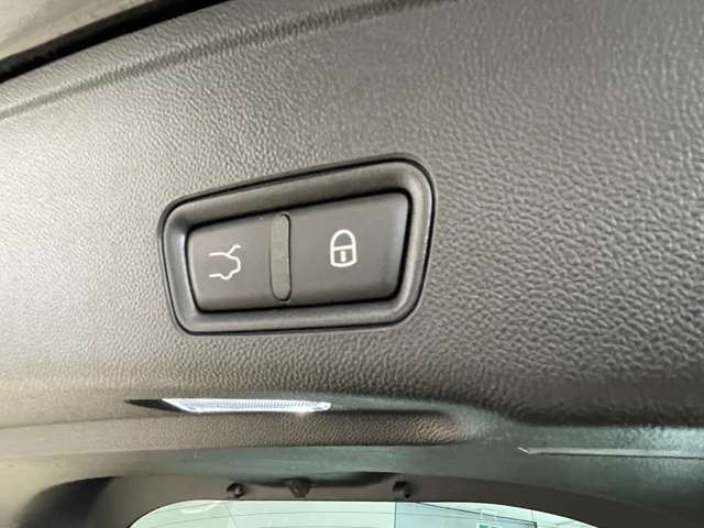 صورة مصغرة 17 لـ 2023 Maserati GRECALE