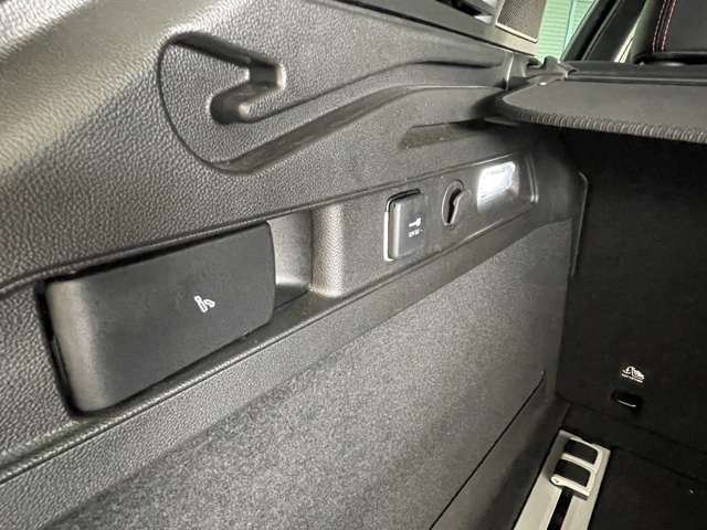 صورة مصغرة 18 لـ 2023 Maserati GRECALE