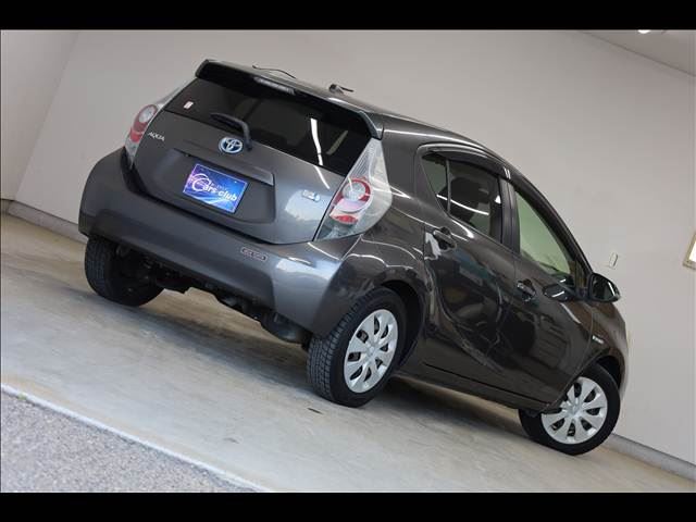 صورة مصغرة 12 لـ 2012 Toyota AQUA