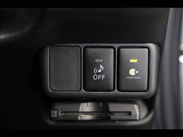 صورة مصغرة 16 لـ 2012 Toyota AQUA