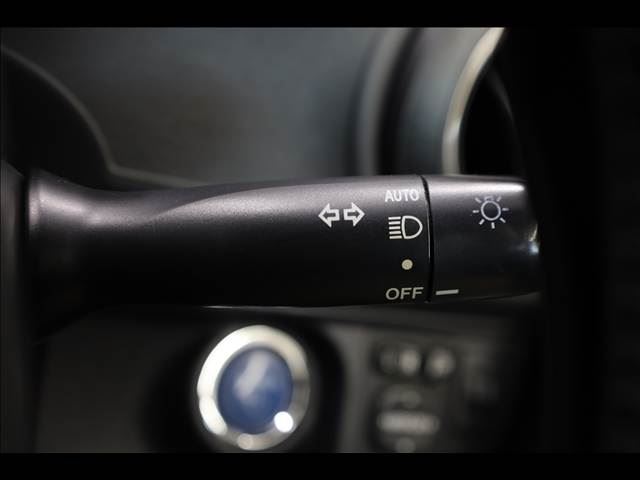 2012 Toyota AQUA — фото 10