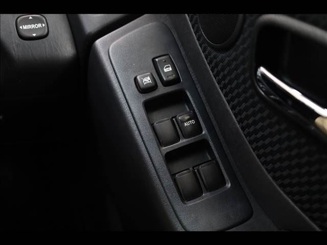 صورة 10 لـ 2006 Toyota KLUGER HYBRID