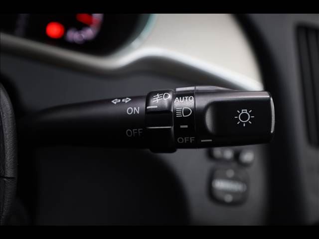 صورة 9 لـ 2006 Toyota KLUGER HYBRID
