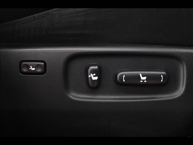 صورة 6 لـ 2006 Toyota KLUGER HYBRID