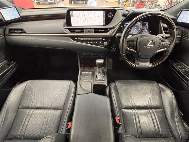 2020 Lexus ES photo 3