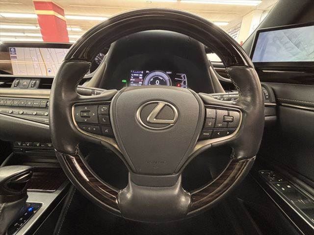 2020 Lexus ES thumbnail 11
