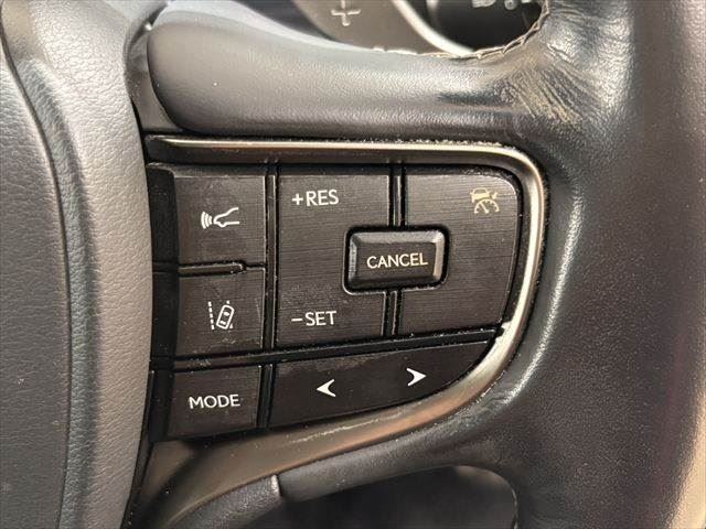2020 Lexus ES thumbnail 39