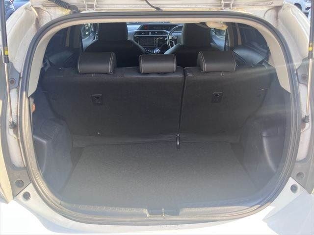 صورة مصغرة 11 لـ 2014 Toyota AQUA