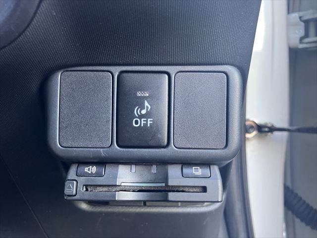 صورة 8 لـ 2014 Toyota AQUA
