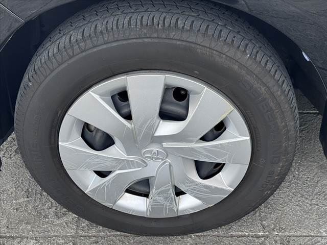 2016 Toyota VITZ thumbnail 41