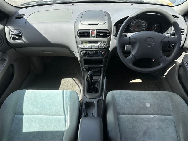 2001 Nissan SUNNY — миниатюра 17