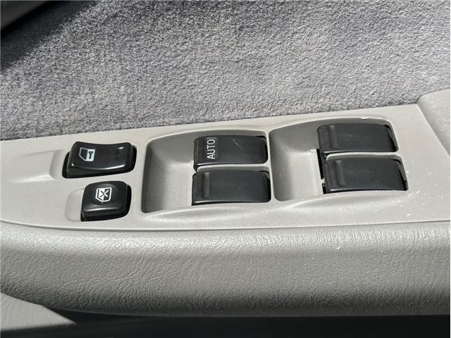 2001 Nissan SUNNY — миниатюра 31