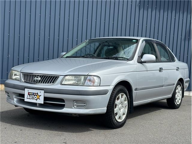 2001 Nissan SUNNY 照片 5