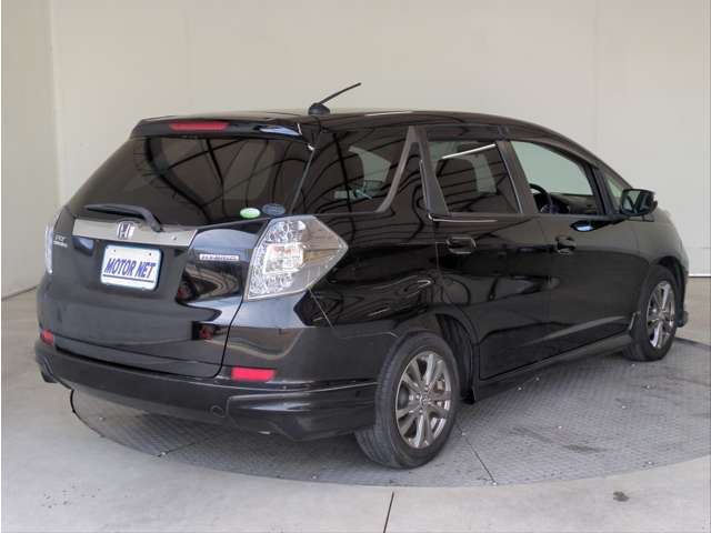 2011 Honda FIT SHUTTLE HYBRID — миниатюра 16