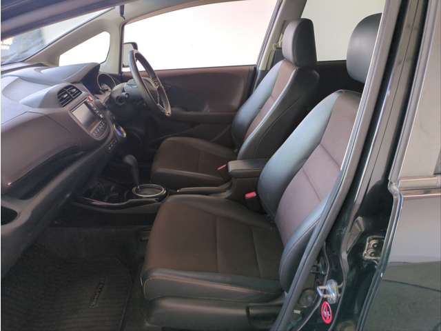 2011 Honda FIT SHUTTLE HYBRID — фото 4