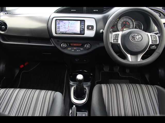صورة 3 لـ 2016 Toyota VITZ