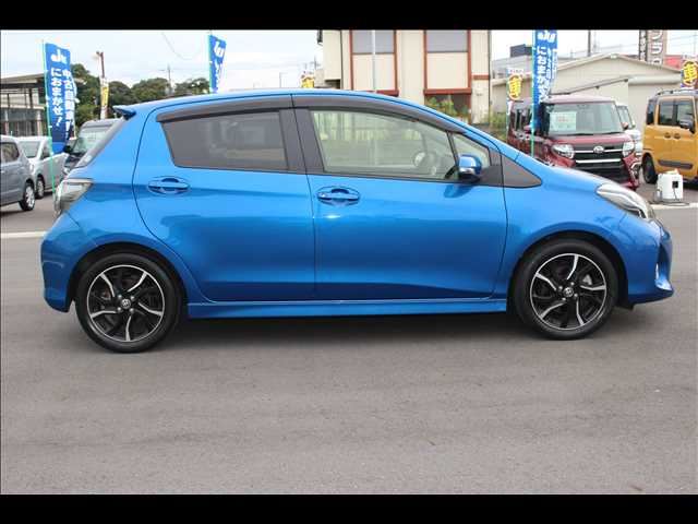 2016 Toyota VITZ 缩略图 15