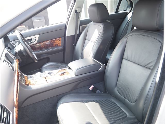 صورة مصغرة 38 لـ 2008 Jaguar XF