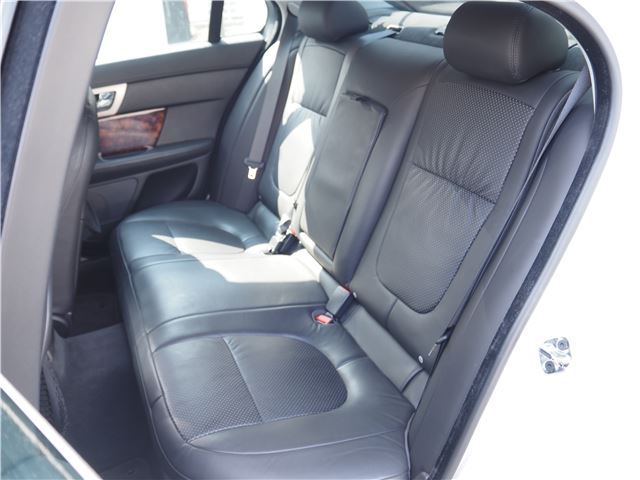 صورة مصغرة 41 لـ 2008 Jaguar XF