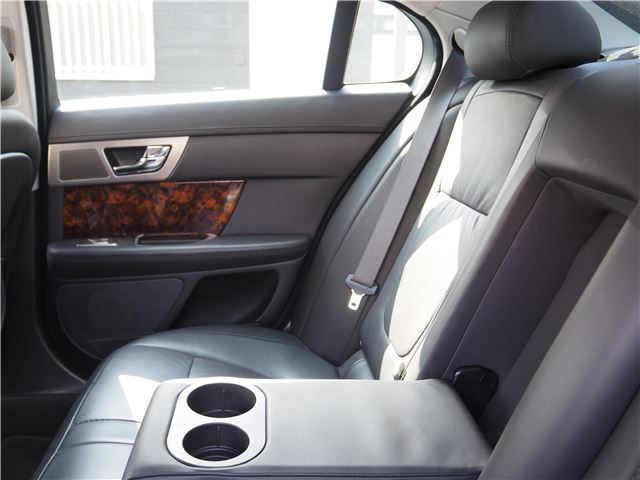 صورة مصغرة 45 لـ 2008 Jaguar XF