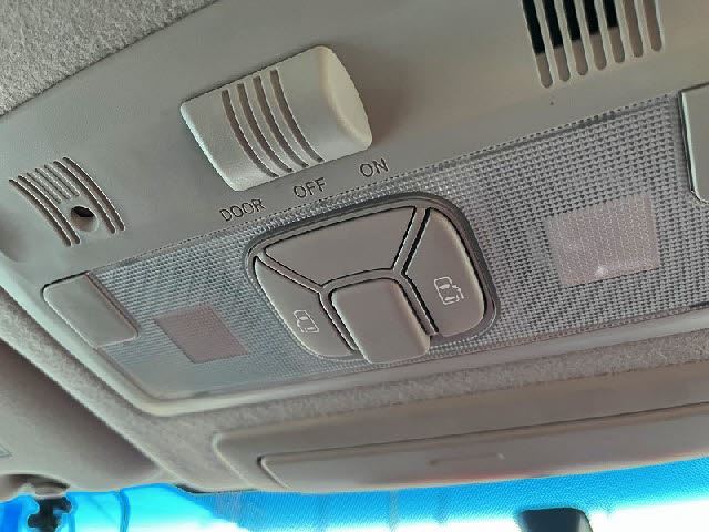2012 Toyota ESTIMA — миниатюра 11