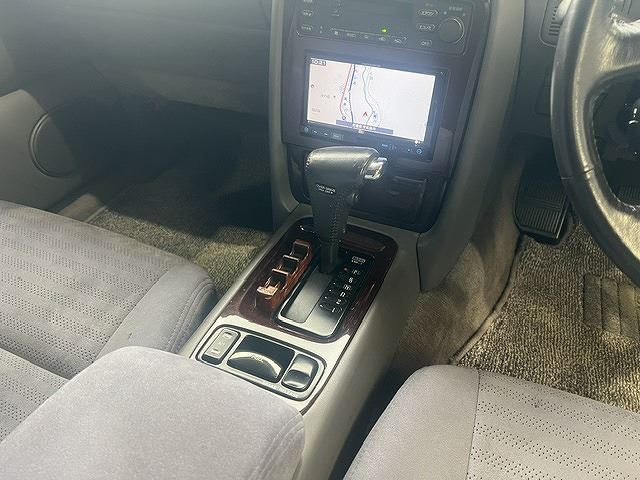 صورة مصغرة 19 لـ 1996 Nissan CIMA
